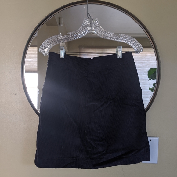 GAP Corduroy Mini Skirt - Picture 3 of 4